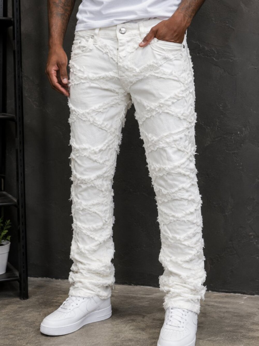Icy Rich Men’s Size 32 White Distressed Jeans Frayed Textured Slim Denim